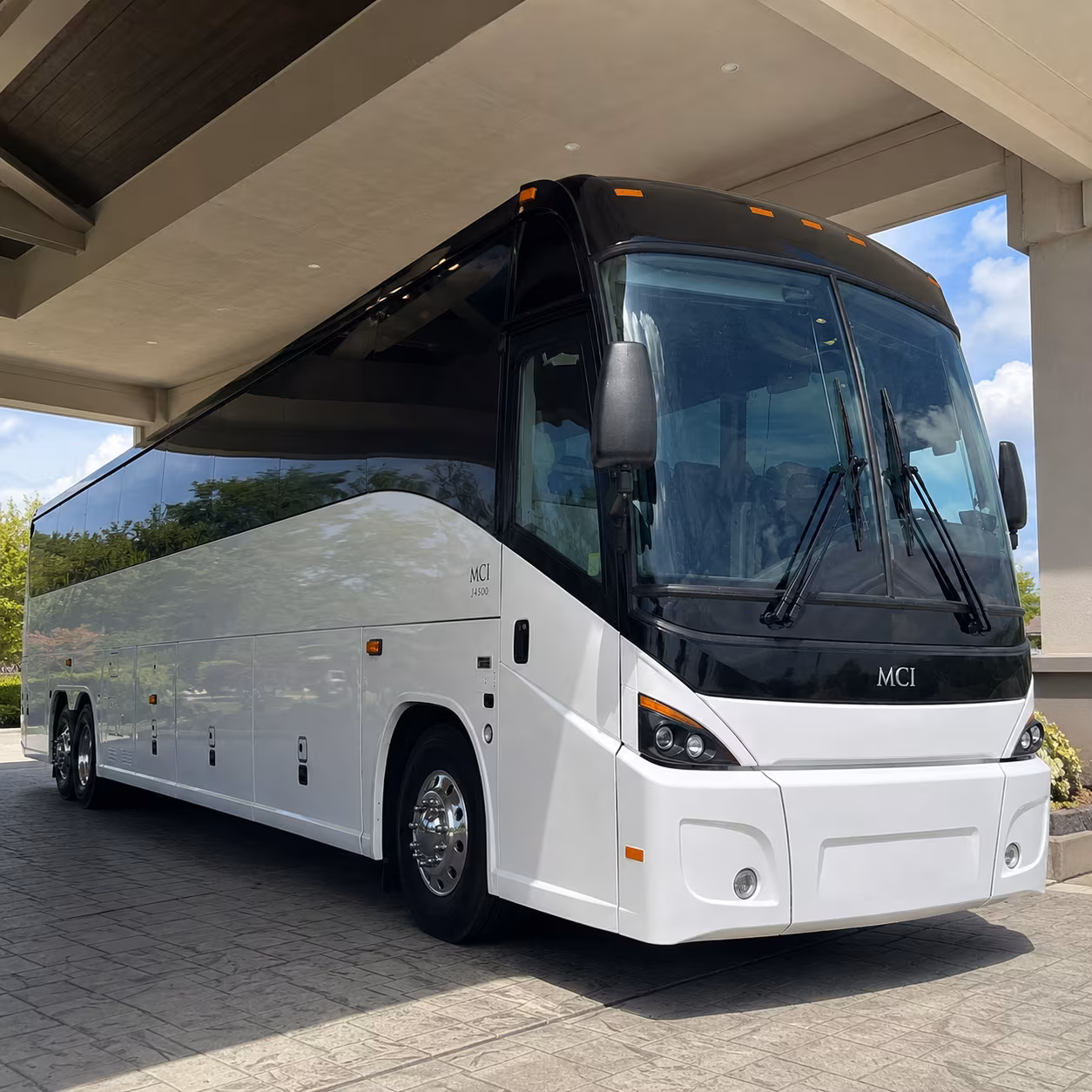 charter bus shuttle service to nashville international airport bna from bowling green