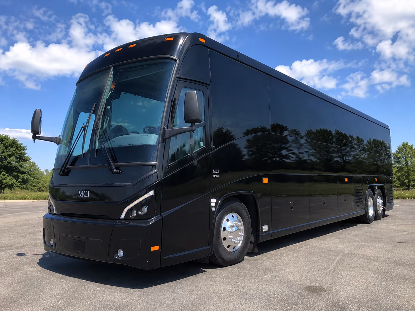 minibus rentals for smaller prom groups across warren county