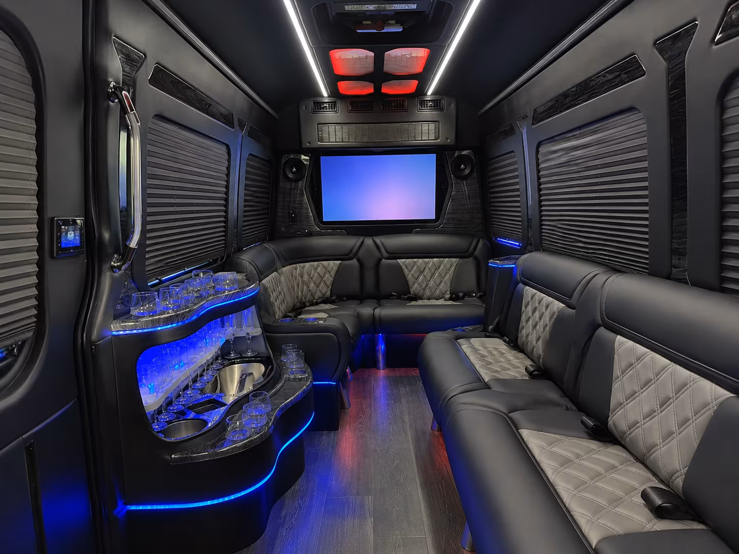 through a network of bus companies multi day trips to atlanta chicago and beyond are simple